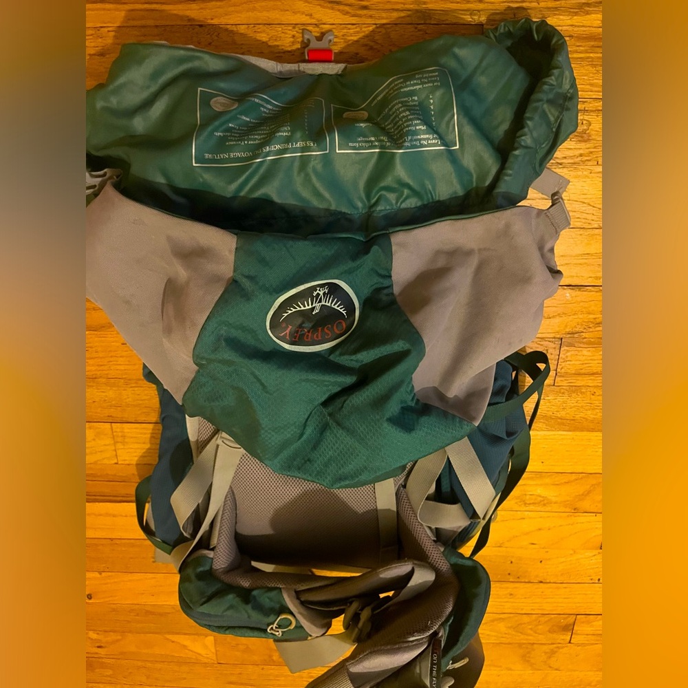 Osprey renn 65L backpack